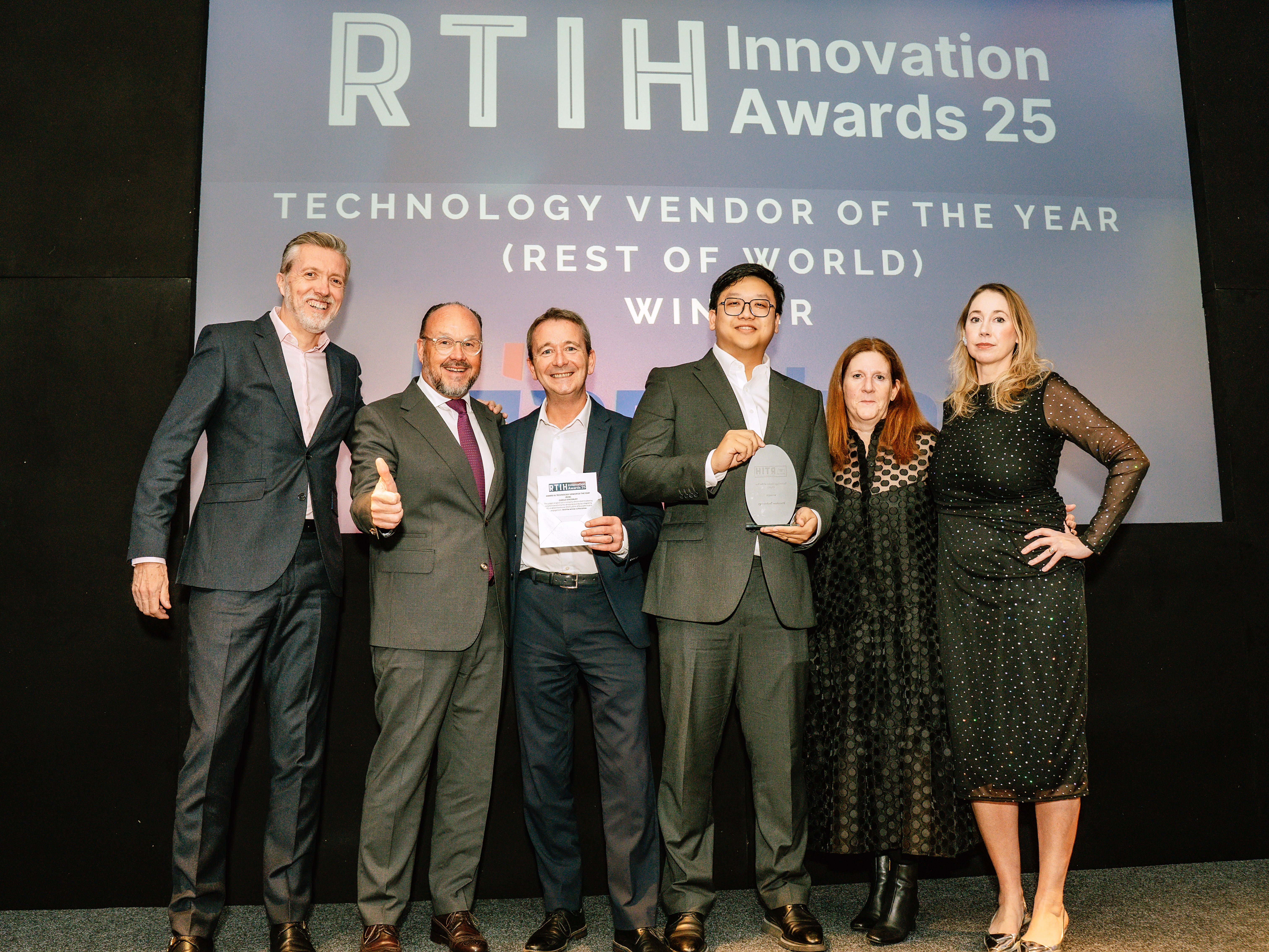 Hanshow gana el premio Technology Vendor of the Year en los RTIH Innovation Awards 2025 en Londres